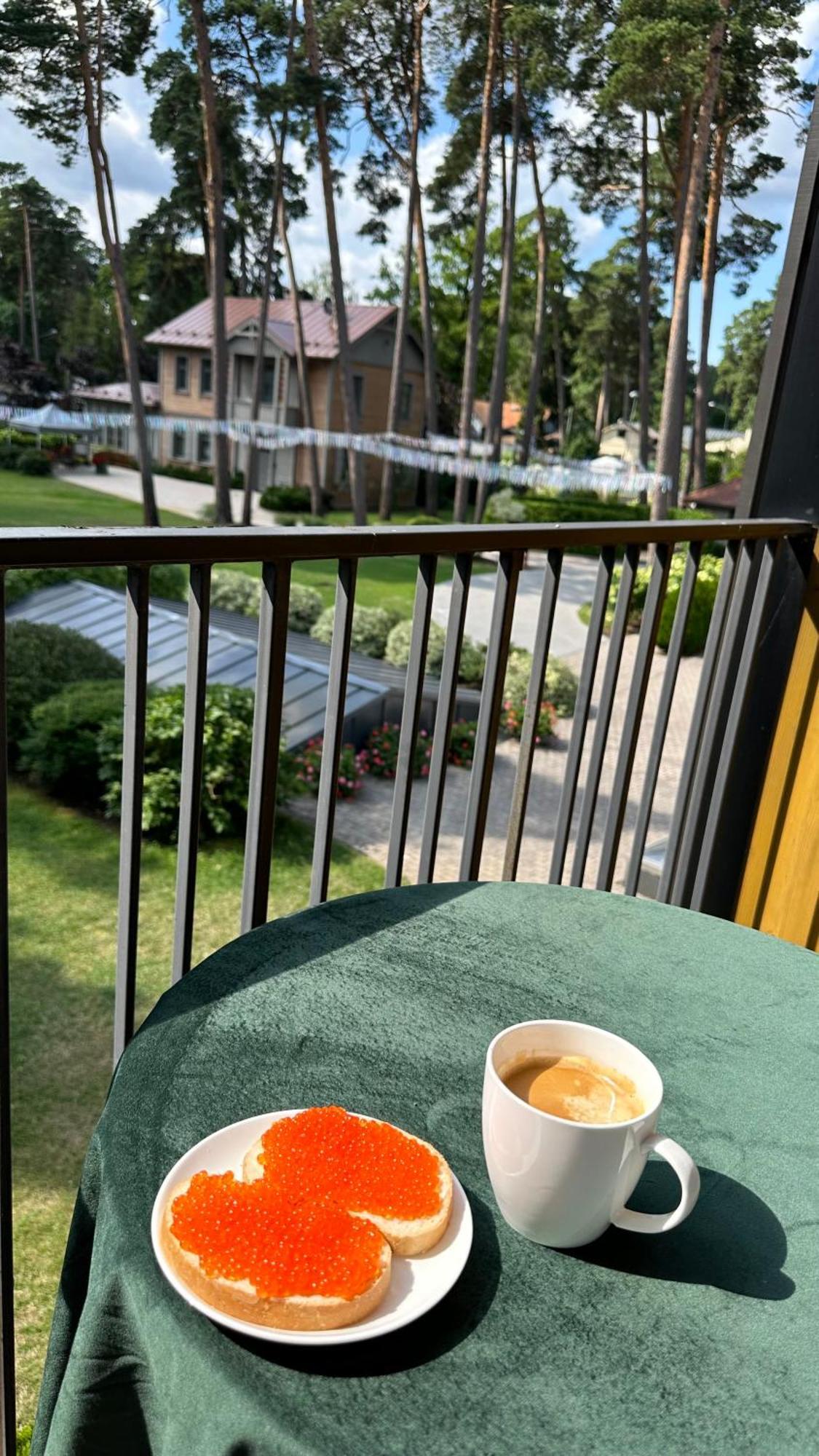 Dzintari Apartment Jurmala Exterior photo